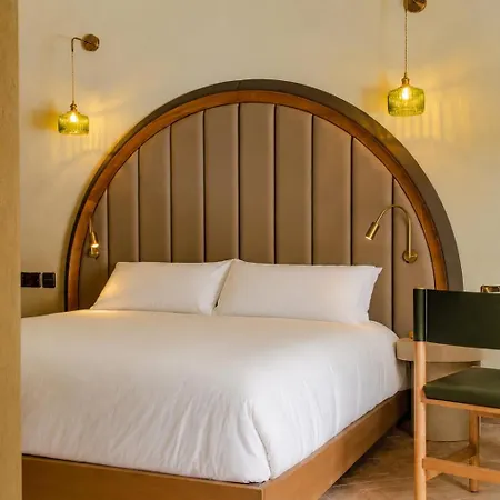 Nocleg ze śniadaniem Vinaris Boutique Living 3*